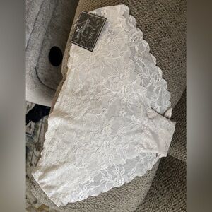 Wilshire Montana Pale Pink Lace Panties size L NWT